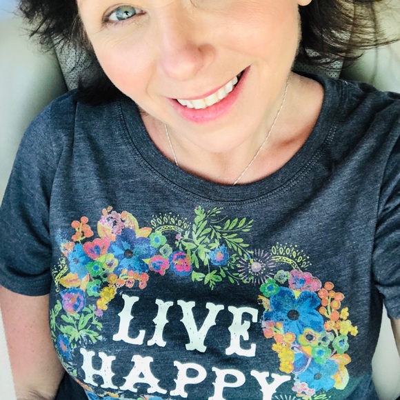 Meet your Posher, Lisa - Picture 2 of 4